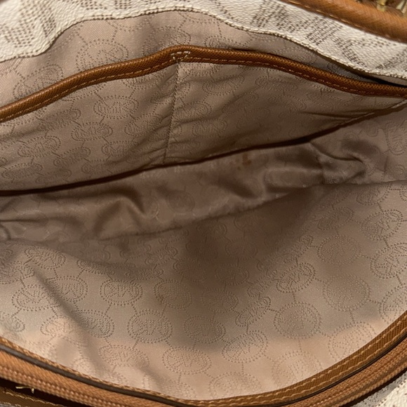 Michael Kors Handbag - Picture 7 of 9